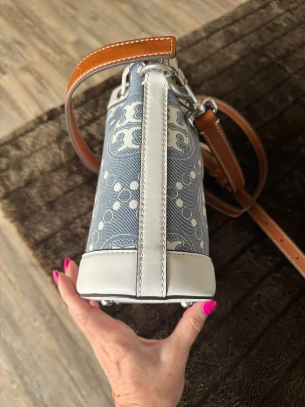 Tory Burch tory burch